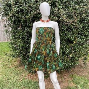 💋Alice + Olivia strapless fit & flare 3 tier lined mini dress